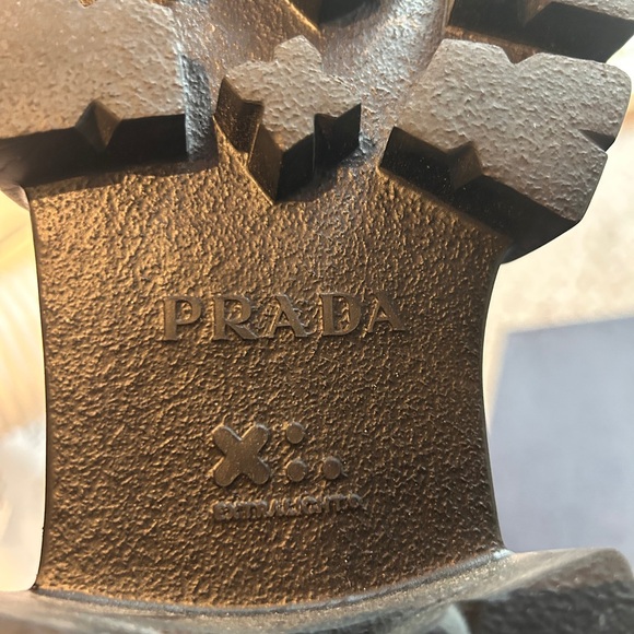 Prada monolith Chelsea boot - Picture 3 of 16